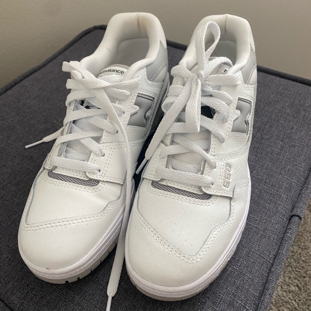 White New Balance 550